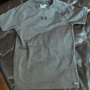 Under Armour T-shirt